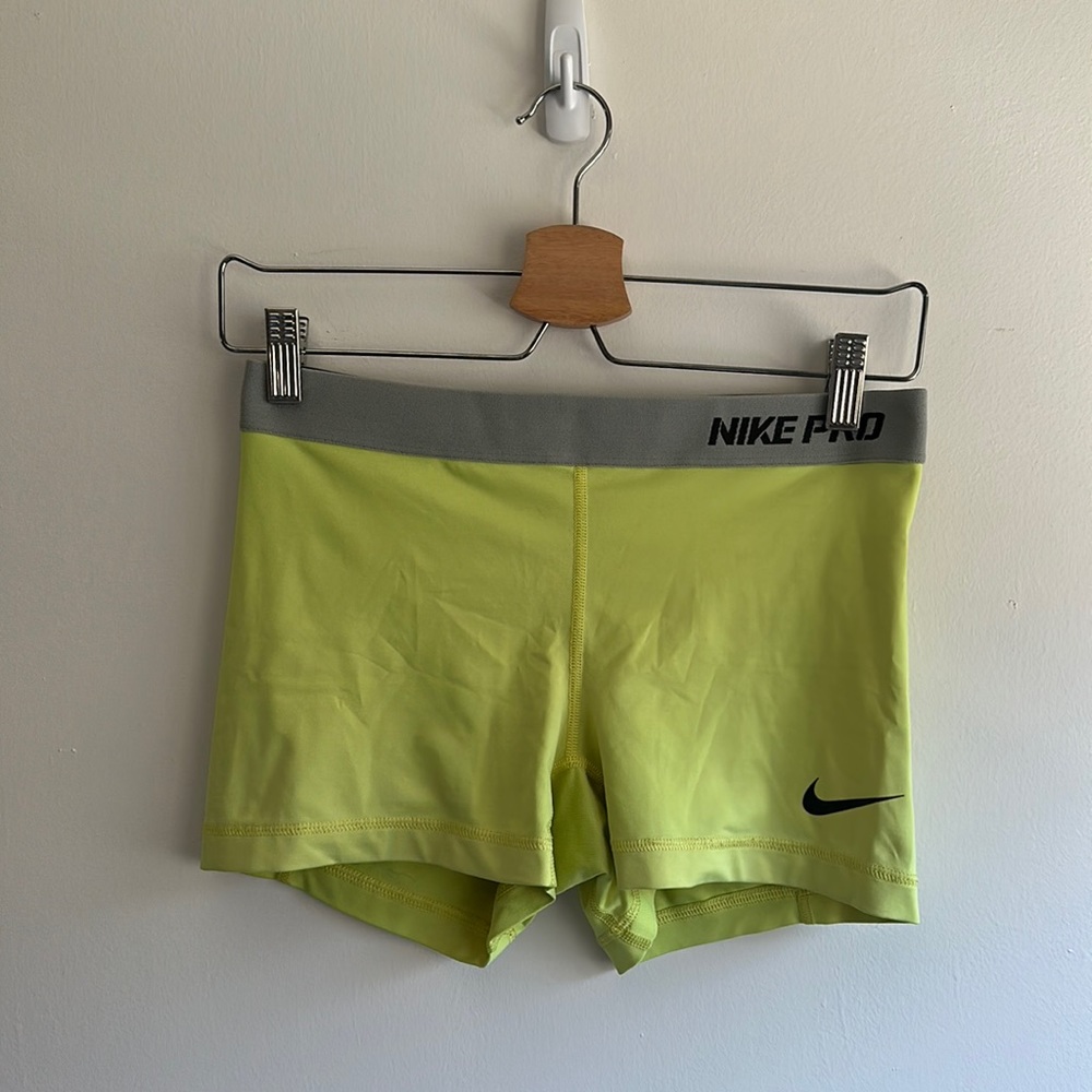2.5” Nike Pro